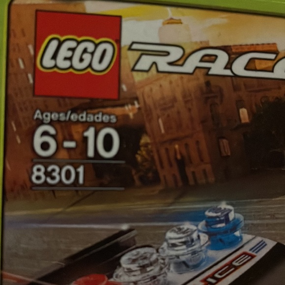 Lego 8301 Urban Enforcer - Picture 5 of 5